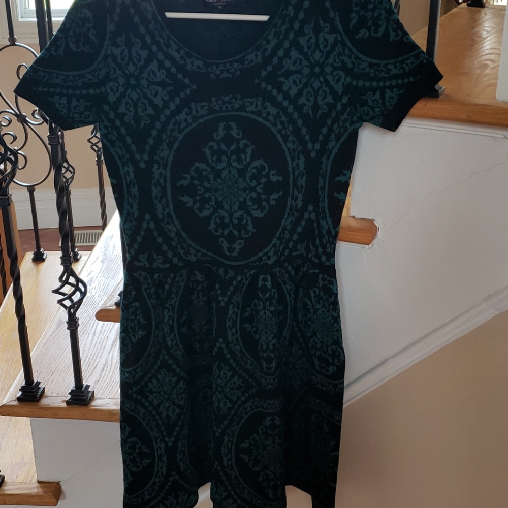 Black and green knit dress